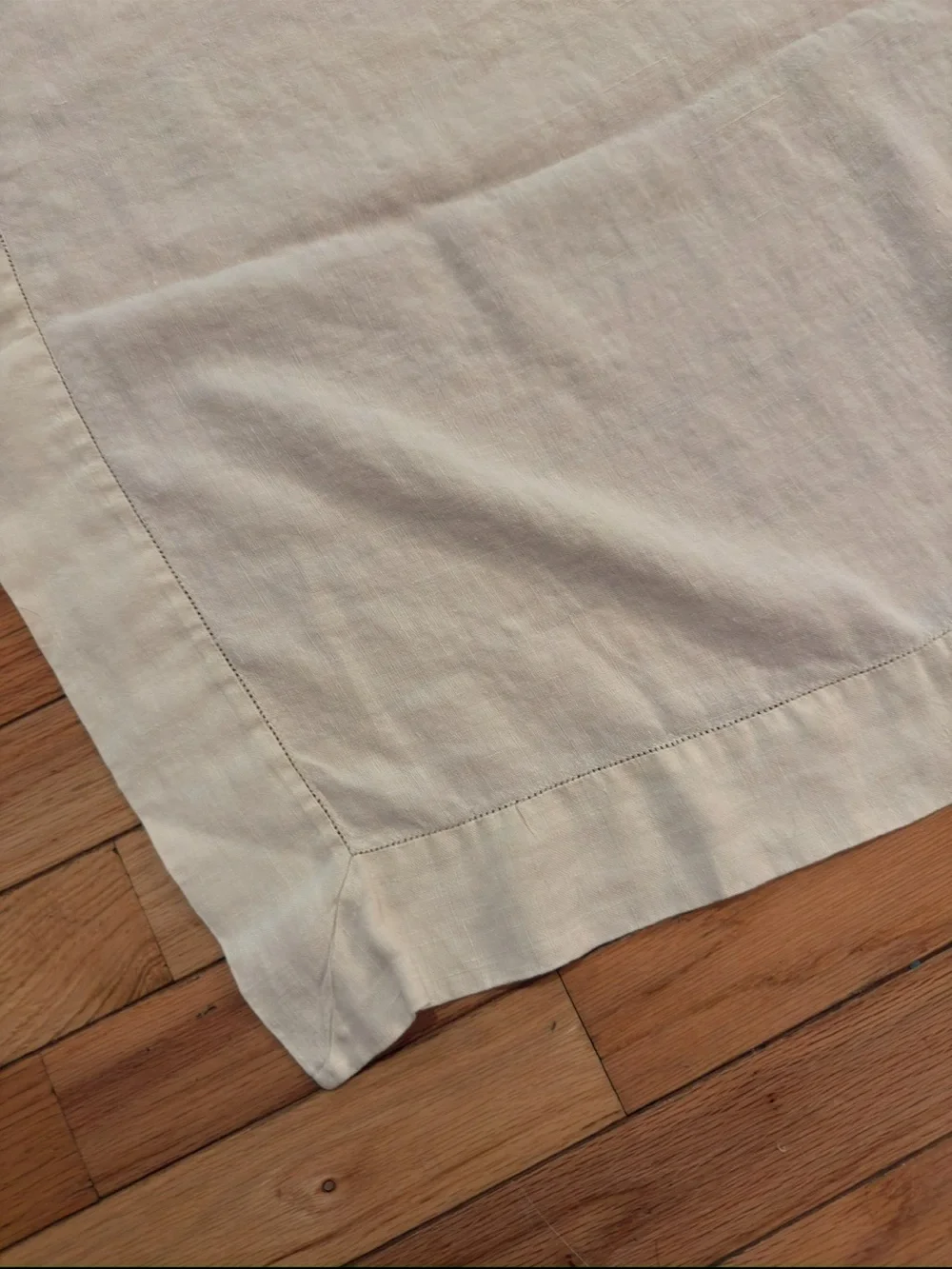 VTG Battenburg  Lace Cotton Linen Tablecloth Soft Ivory